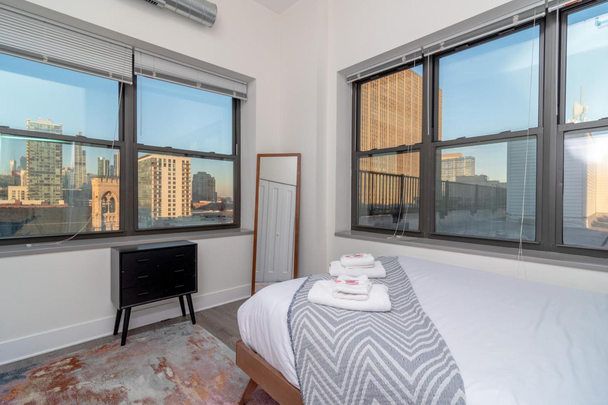 Mccormick Place 3Br Luxury Penthouse Duplex With Personal Rooftop And Optional Parking For 8 Guests In Chicago South Loop Exteriör bild